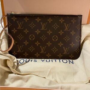 Louis Vuitton Monogram Clutch